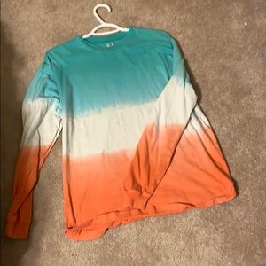 Long sleeved Ombré Red white and blue top